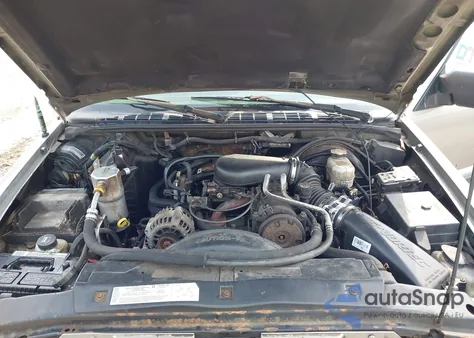 2004 Chevrolet S-10 Ls из США, поврежденный, VIN 1GCDT13X04K120642